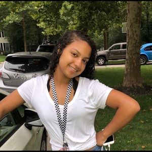 Meet your Posher, Jillian